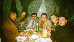 Котляревский Н.Н. в тесном кругу бригады своих избирателей.